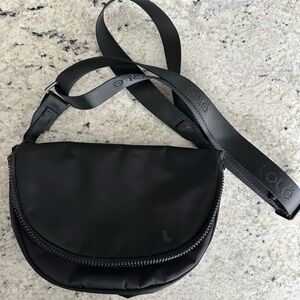 Lole Women’s Black Crossbody Bag with Adjustable Strap